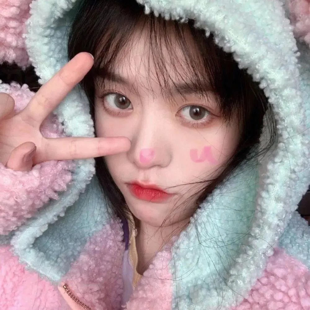 只在那里发光